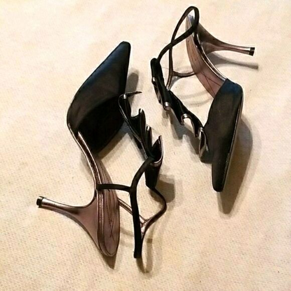 Ladies Designer Shoes by Maxx Studio - Picture 3 of 8